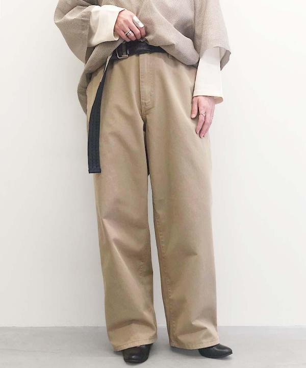 BAGGY CHINO