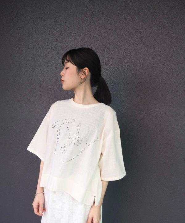 ハンドステッチ刺繍ブラウスT