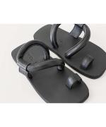 N SANDALS