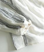 コットンガーゼストライプ刺繍　ブラウス