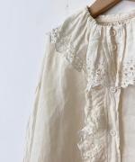 ANTIQUE LACE FRILL BLOUSE