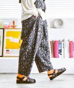 フラワーメッシュジャガード　パンツ
