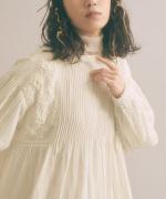 コットンチュール　ハイネックロングTシャツ