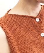 BUTTONED CROP VEST