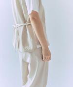 sheer satin　V ネックベスト