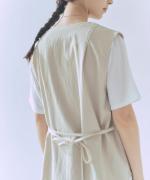 sheer satin　V ネックベスト