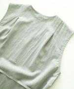 sheer satin　V ネックベスト